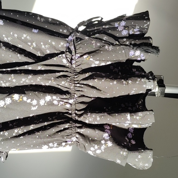 BNWT Peplum top - Picture 4 of 8